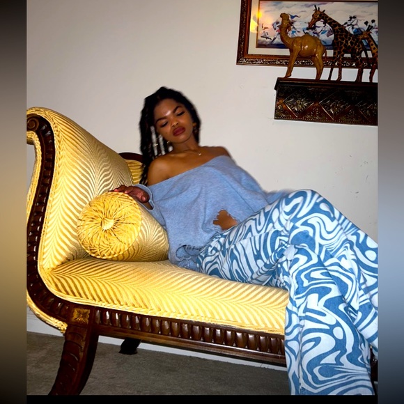 SHEIN Blue Pattern Pants, Size 6 - Picture 2 of 4